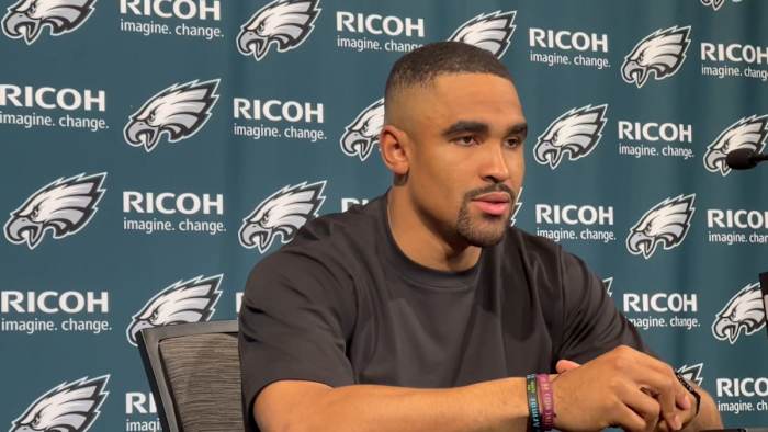 Jalen Hurts kept fighting to the end against the 49ers